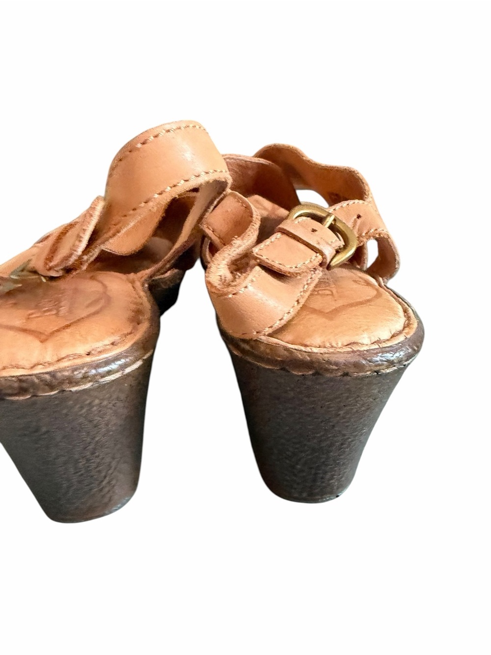 Born Leather ‘Ashley’ Tan Wedge Sandals - Picture 4 of 12